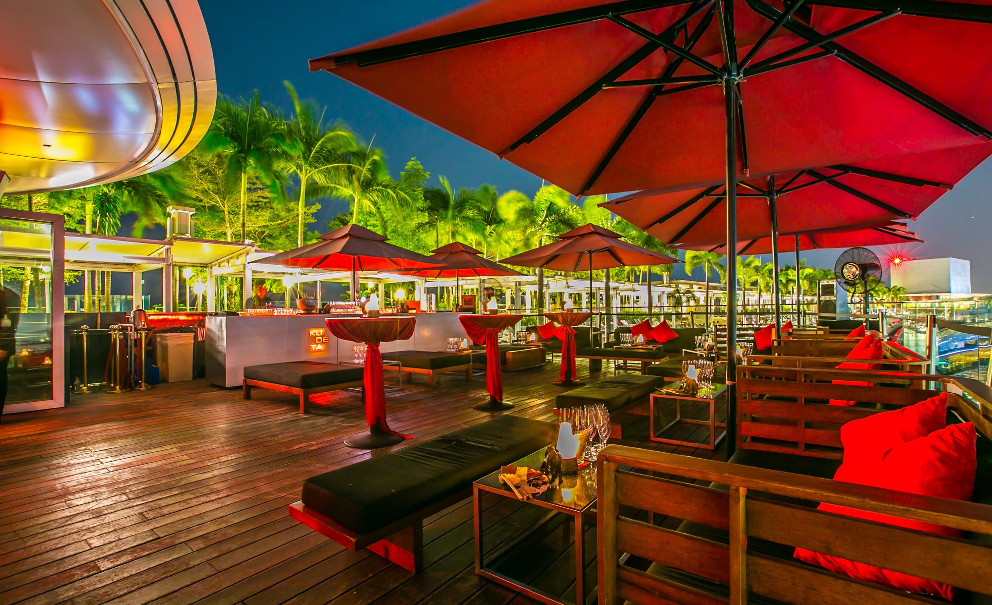KudetaSingaporeBarRestaurantRooftopMarinaBaySingaporeParty