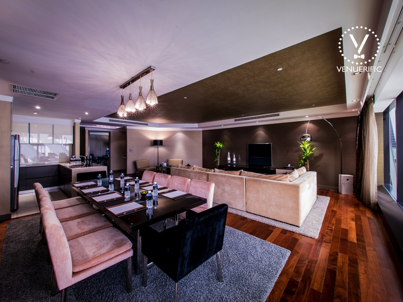 grandparkorchardpresidentialsuitestaycationssingaporelarge