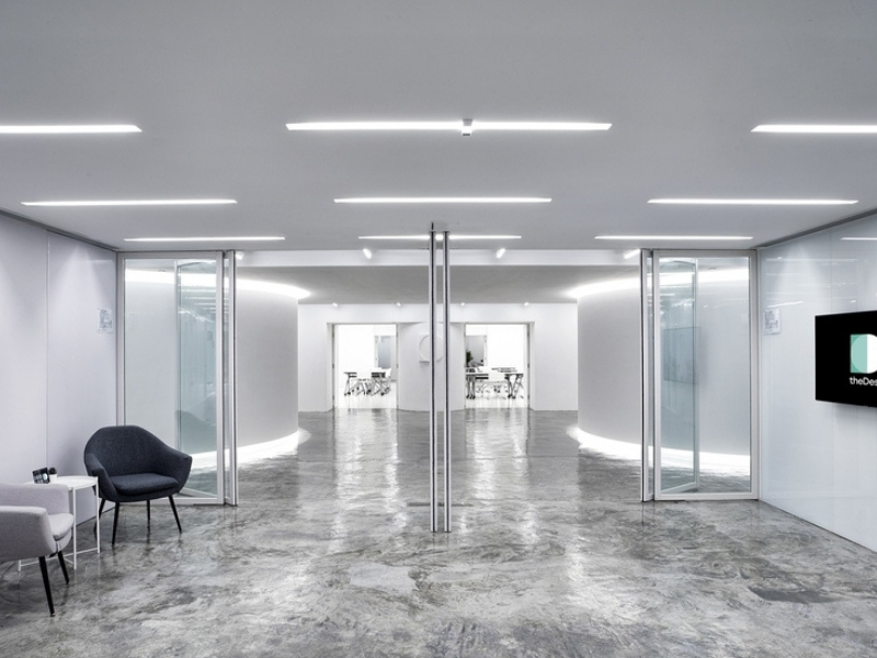 large and spacious white meeting hallway